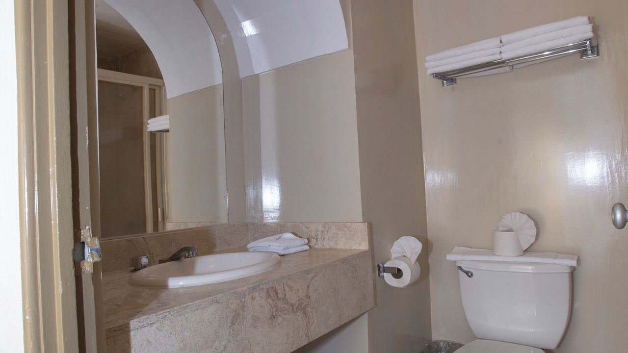 Photo of Bathroom in Toluca City-Centre