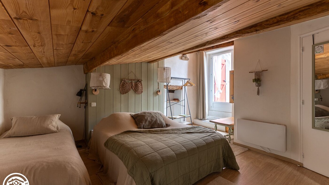 Photo of Bedroom in Billom