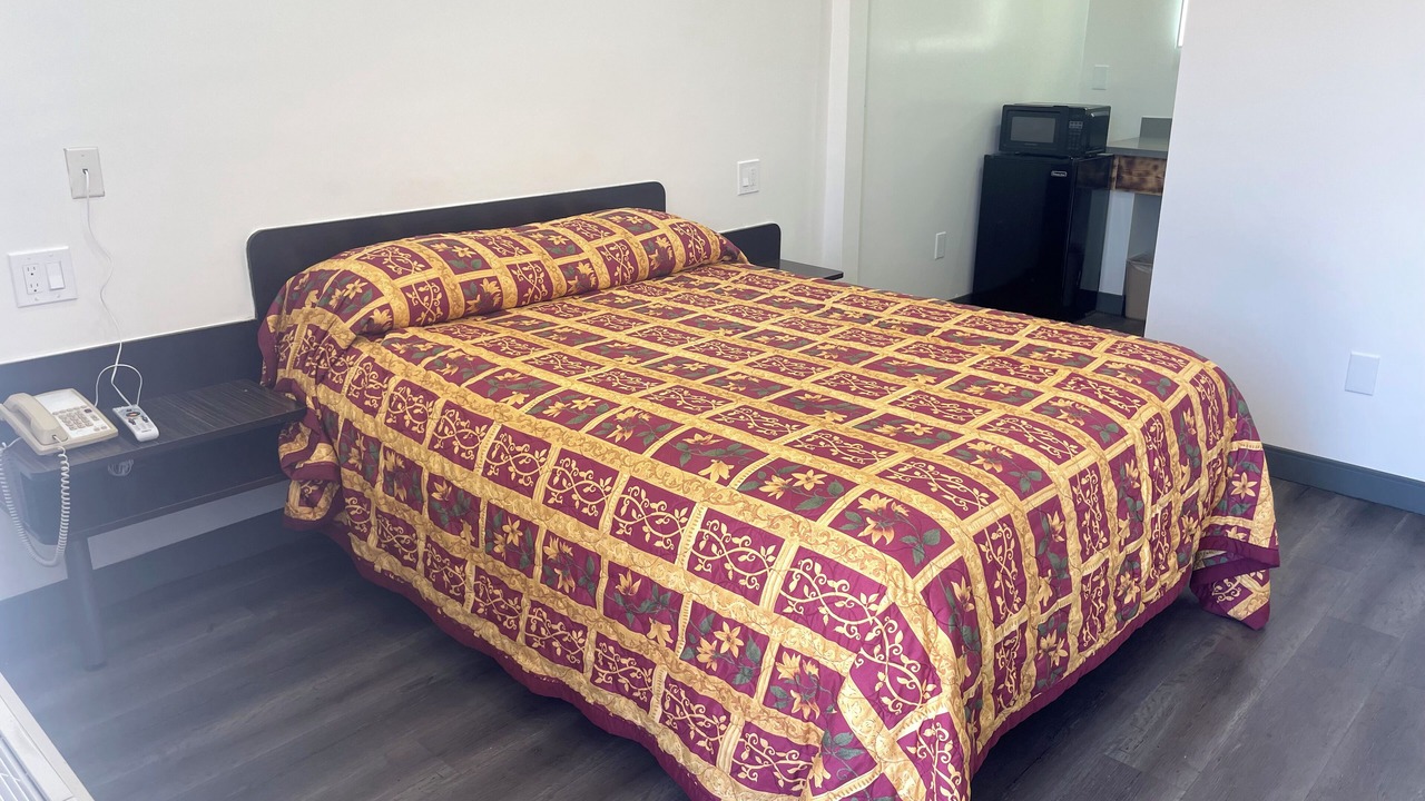 Photo of Bedroom in East Side Costa Mesa