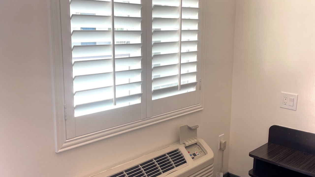 Photo of Bedroom in East Side Costa Mesa