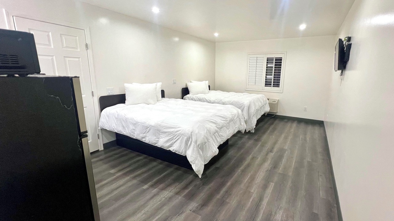 Photo of Bedroom in East Side Costa Mesa
