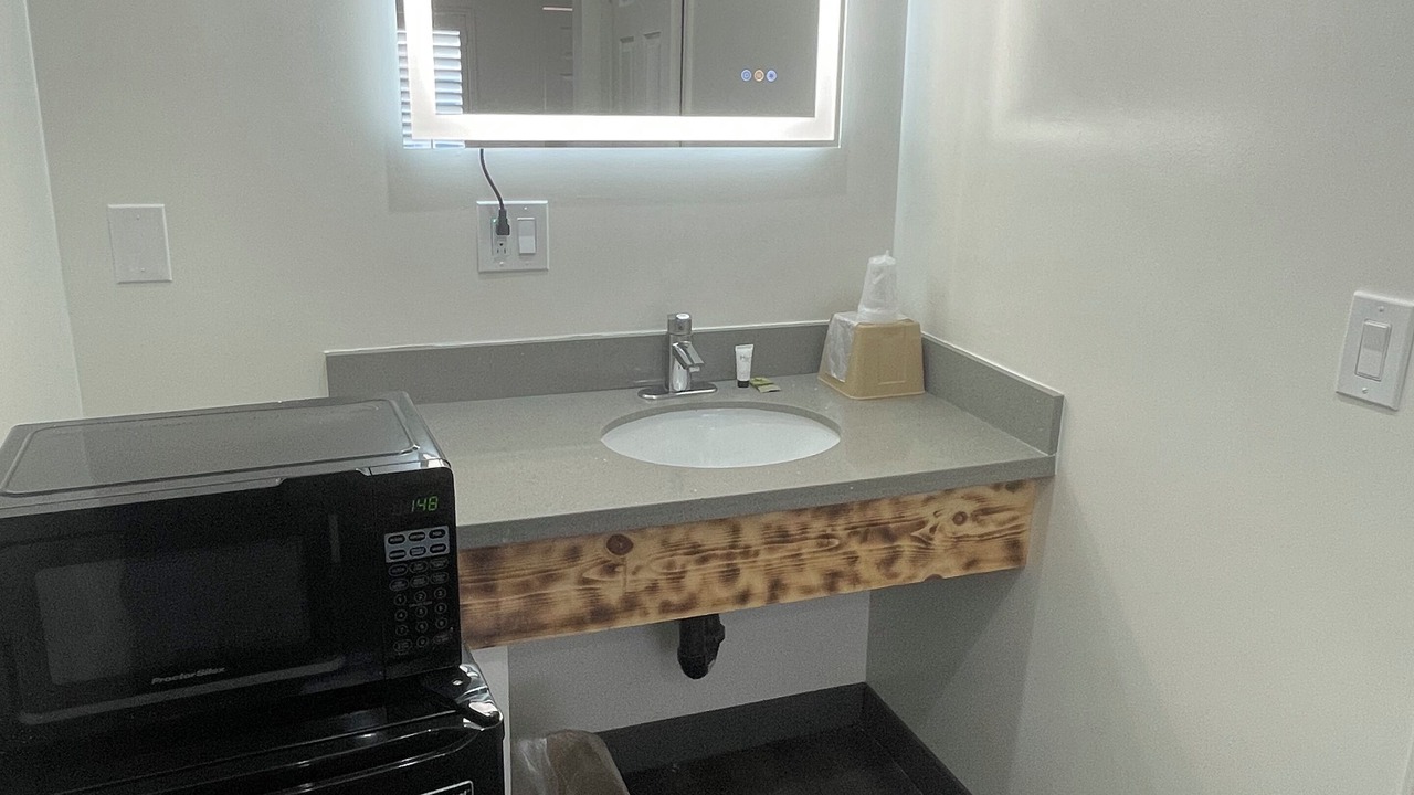 Photo of Bathroom in East Side Costa Mesa