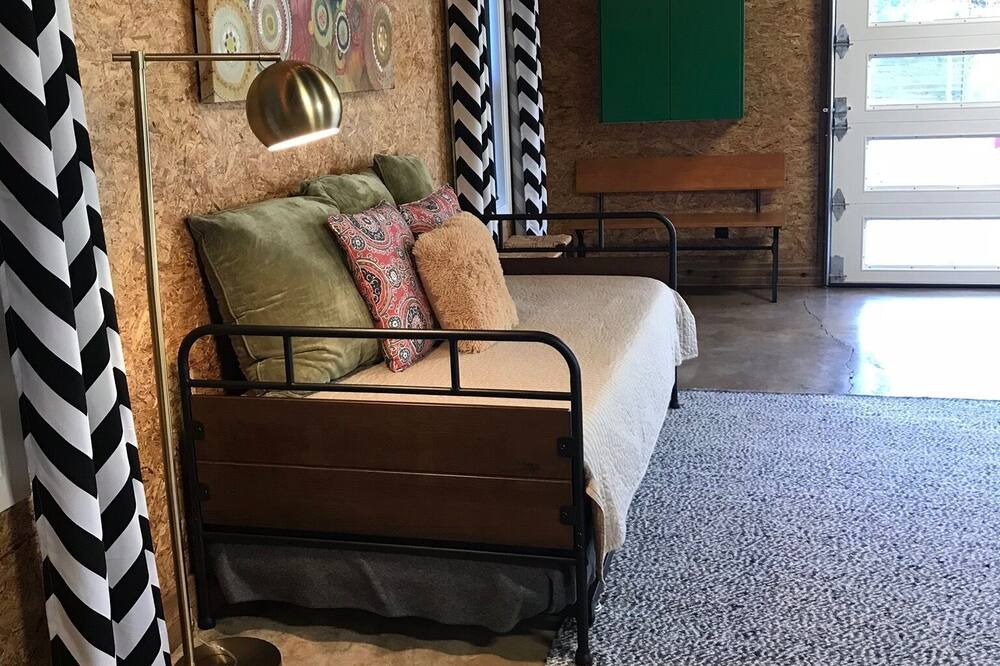 Photo of Bedroom in West Oak Hill