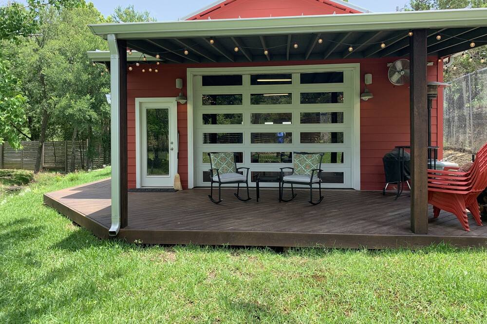 Photo of Outdoor in West Oak Hill