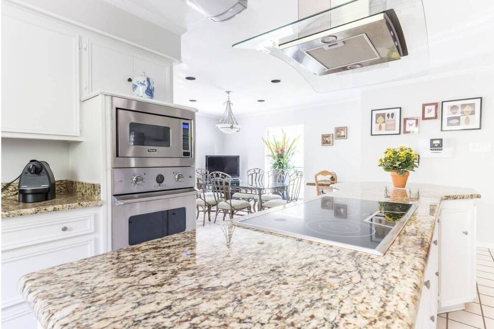 Photo of Kitchen in Lakewood Hills
