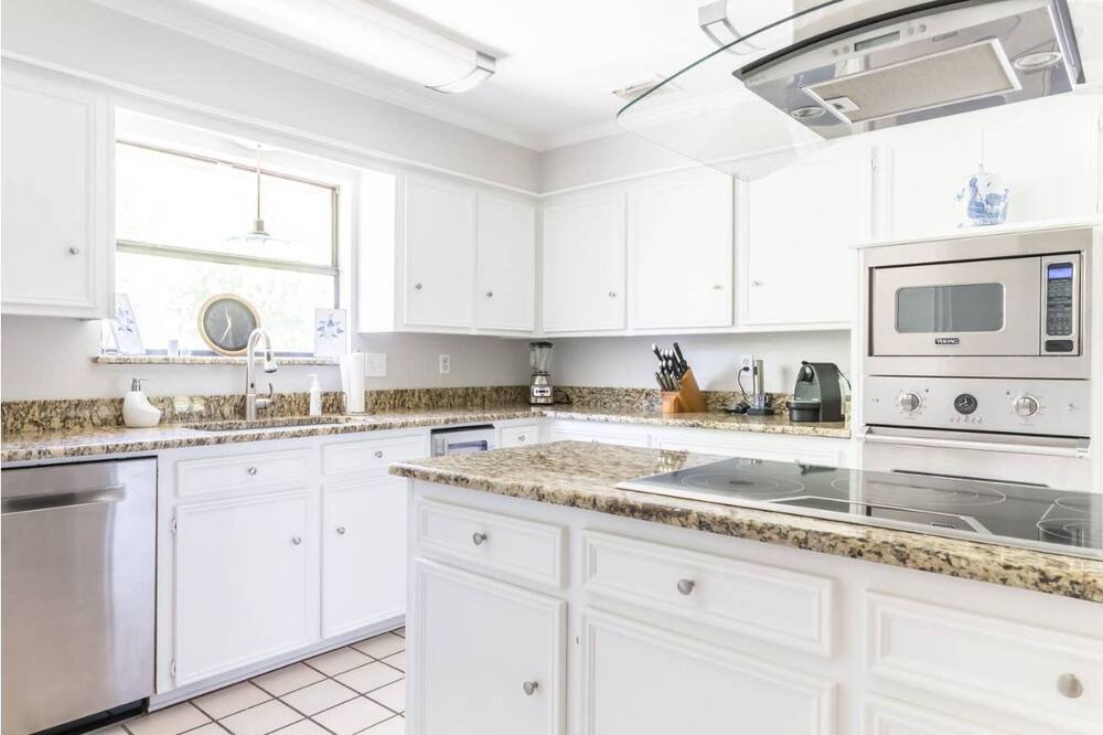 Photo of Kitchen in Lakewood Hills