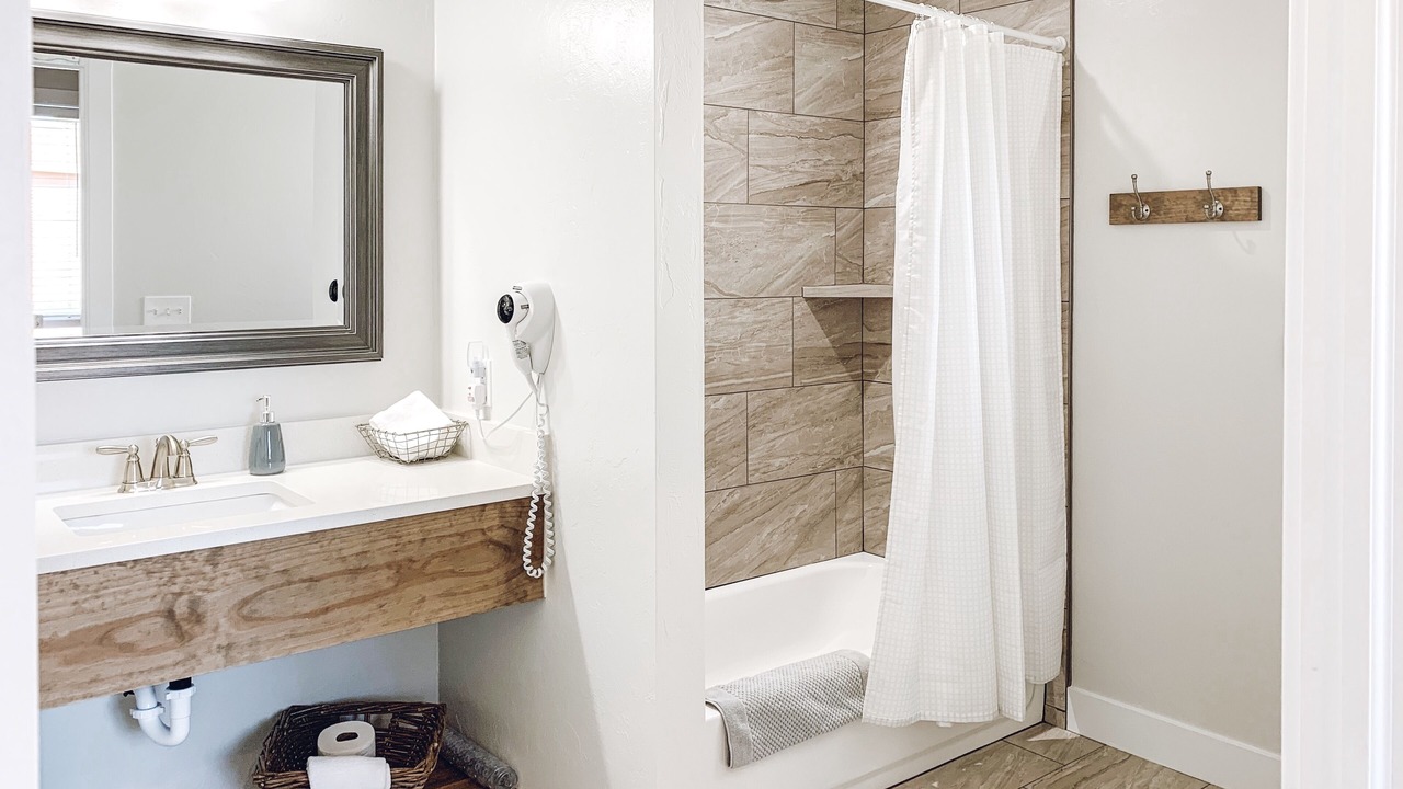 Photo of Bathroom in Tropic