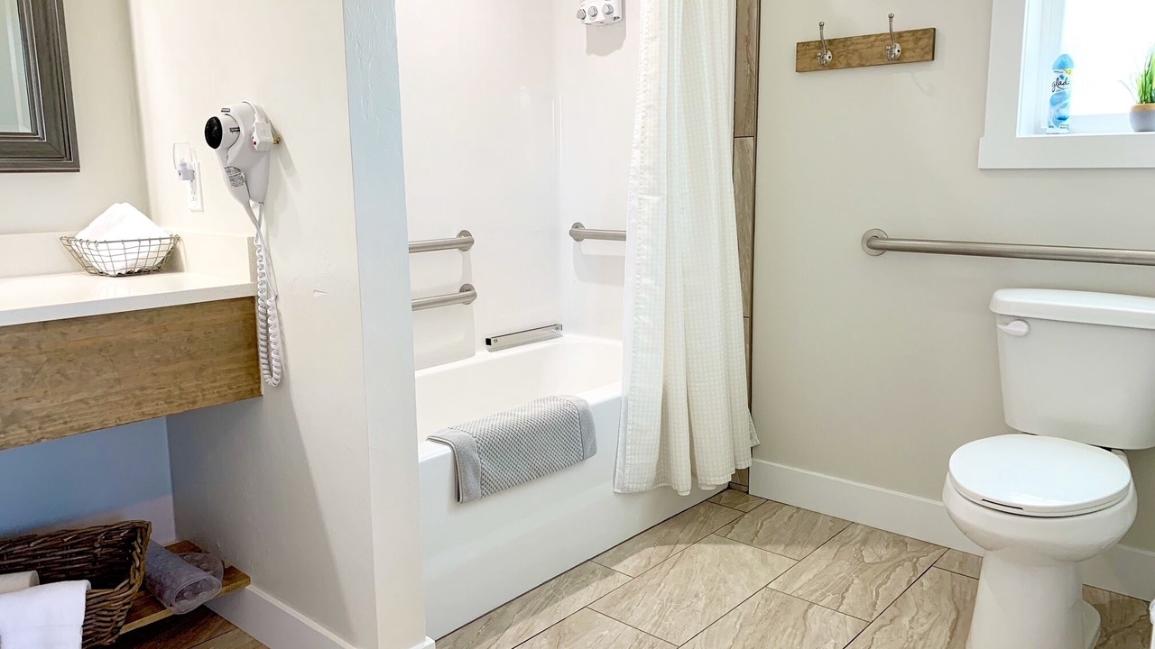 Photo of Bathroom in Tropic