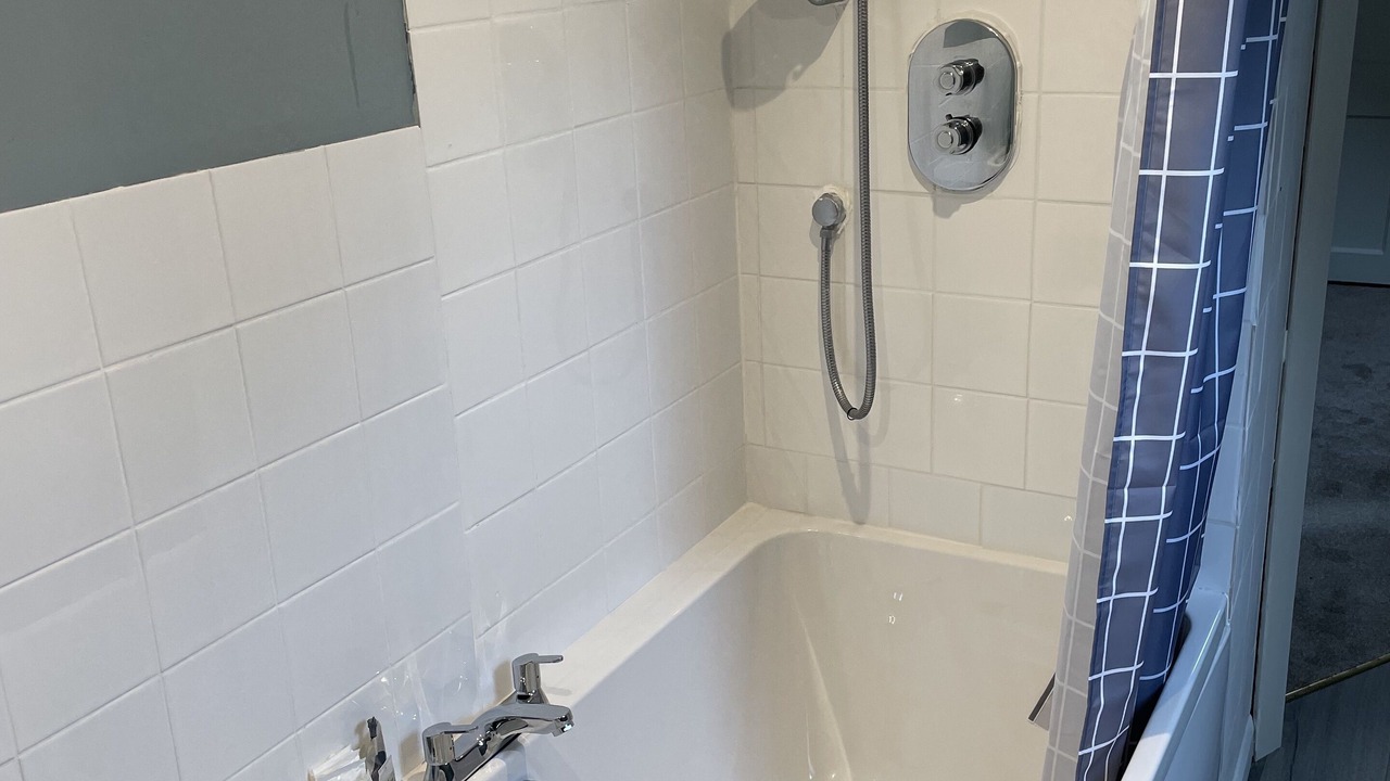 Photo of Bathroom in Cairndow