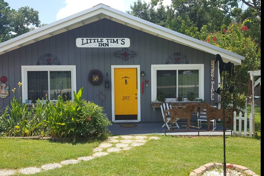 Photo of Others in West Livingston