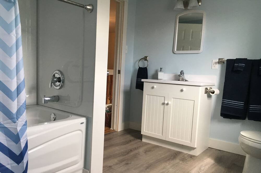 Photo of Bathroom in West Quaco