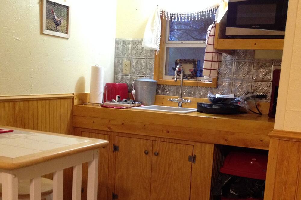 Photo of Kitchen in Gatesville