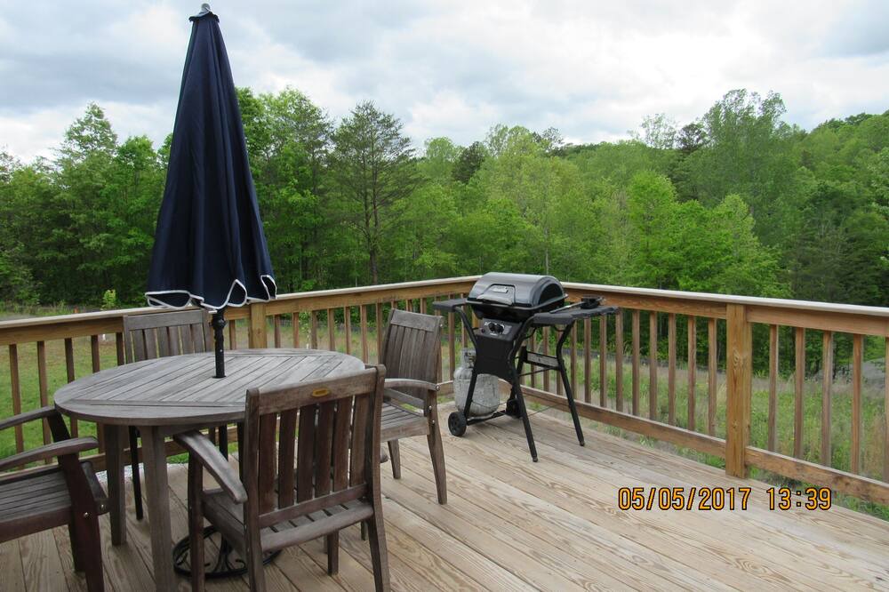 Photo of Patio Balcony in Lake Lure