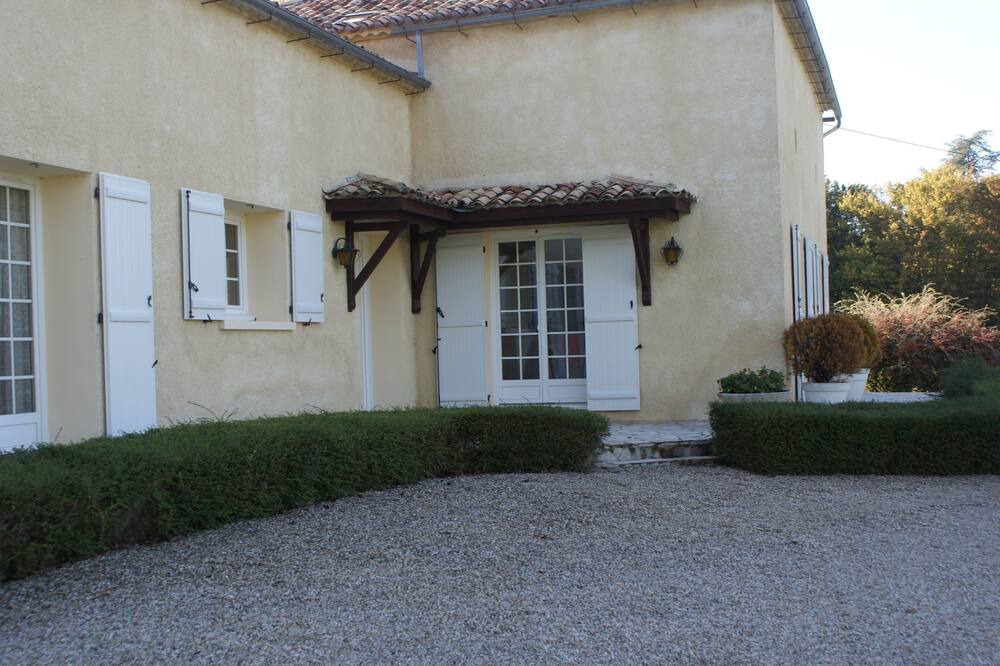 Photo of Outdoor in Castillon - Pujols Intercommunalite