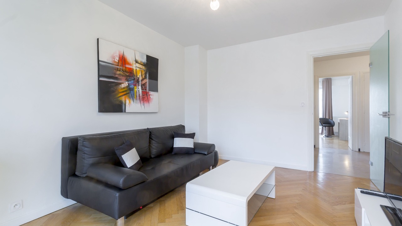 Photo of Livingroom in Voltaire - Saint Amour