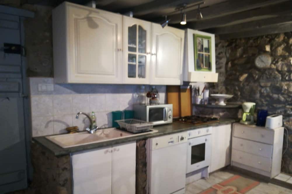 Photo of Kitchen in Aussurucq