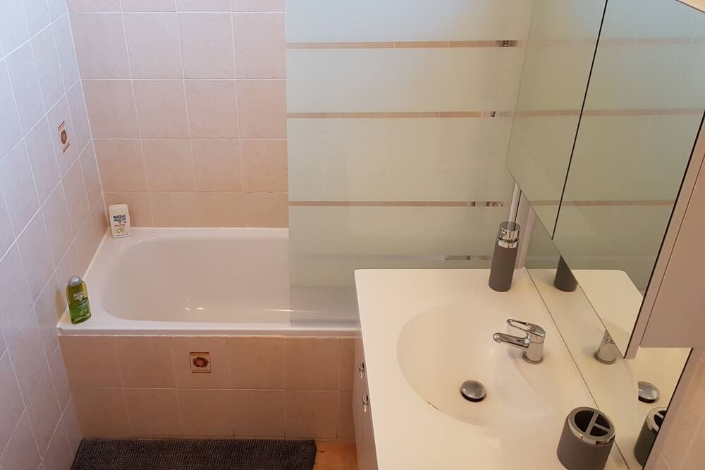 Photo of Bathroom in Septemes-les-Vallons