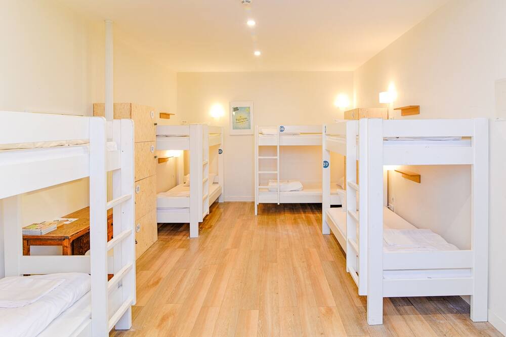 Photo of Bedroom in Voltaire - Saint Amour