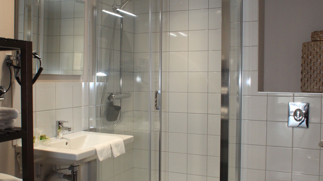 Photo of Bathroom in Chateauneuf-en-Thymerais