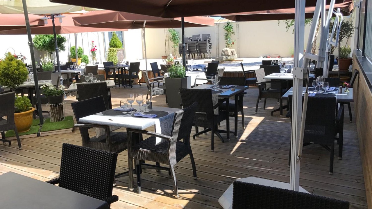 Photo of Others in Chateauneuf-en-Thymerais