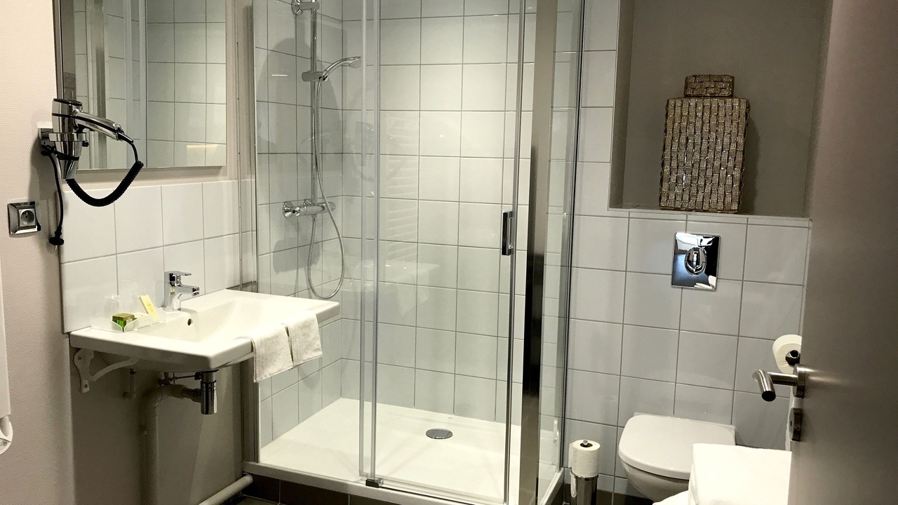 Photo of Bathroom in Chateauneuf-en-Thymerais