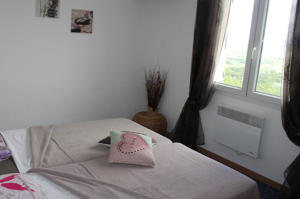 Photo of Bedroom in Villeneuve-de-Berg