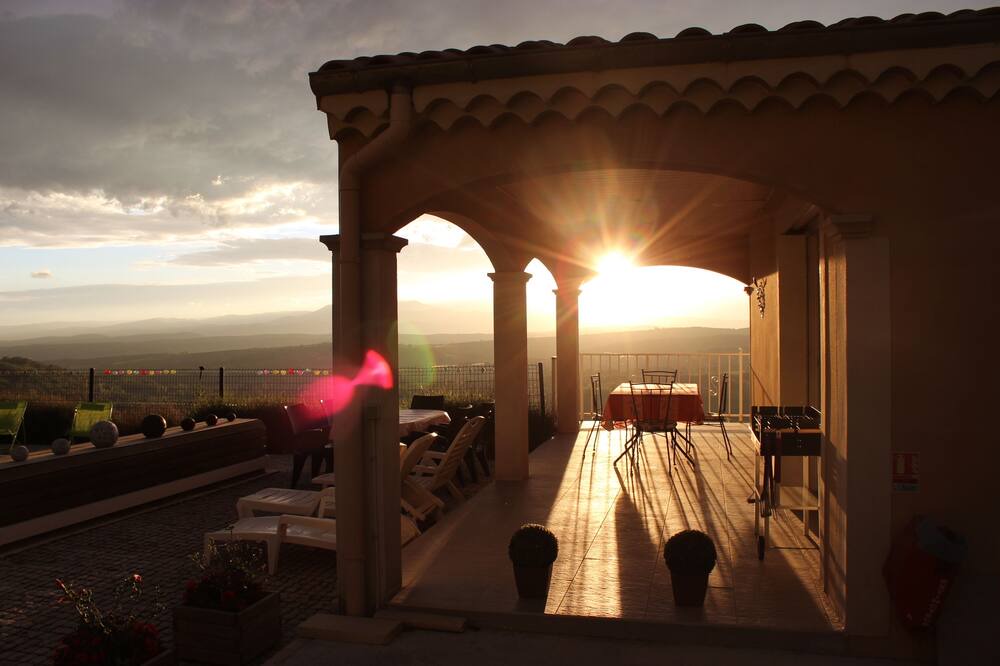 Photo of Patio Balcony in Villeneuve-de-Berg