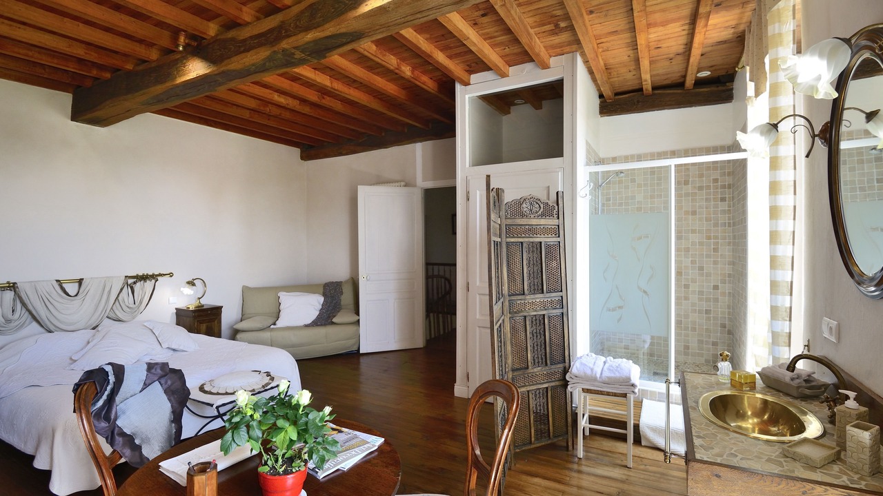 Photo of Bedroom in Vic-en-Bigorre