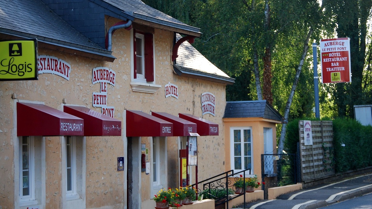 Photo of Outdoor in Tennie