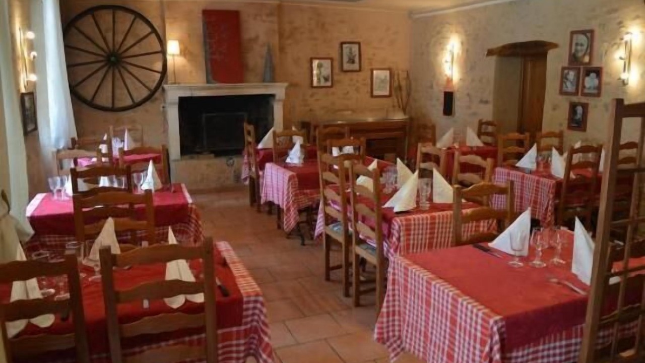 Photo of Others in Tennie