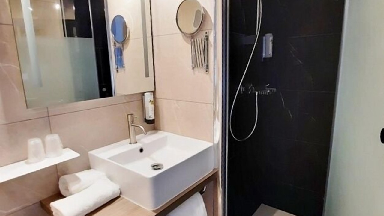 Photo of Bathroom in Quartier du Casino