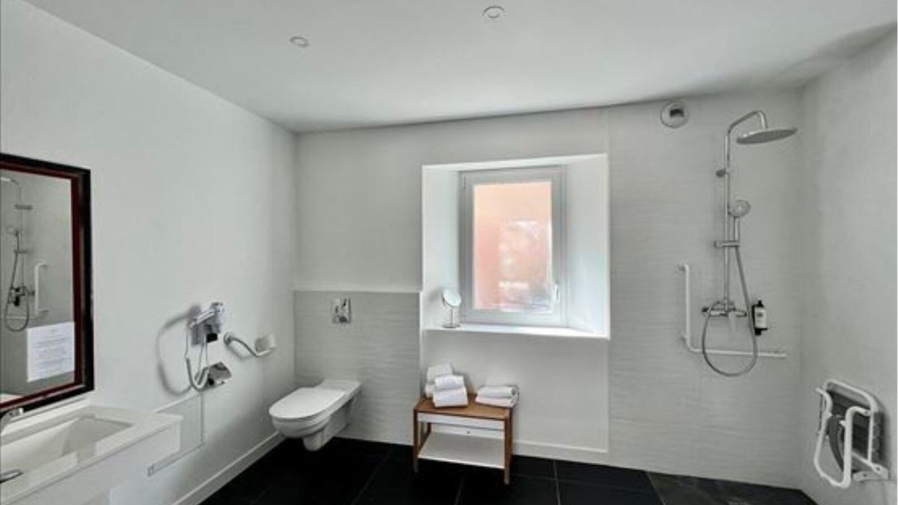 Photo of Bathroom in Lamotte-Beuvron