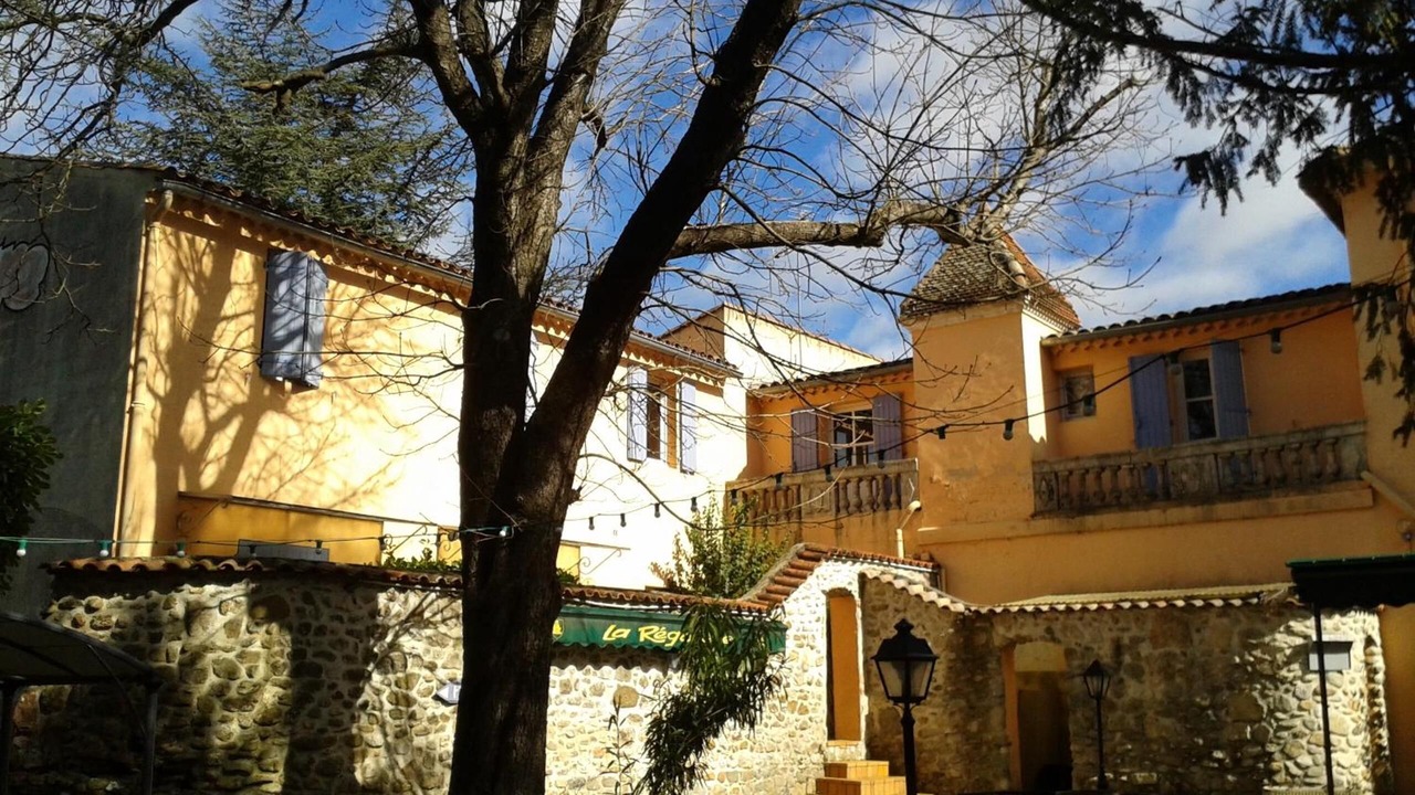 Photo of Buildings in Anduze
