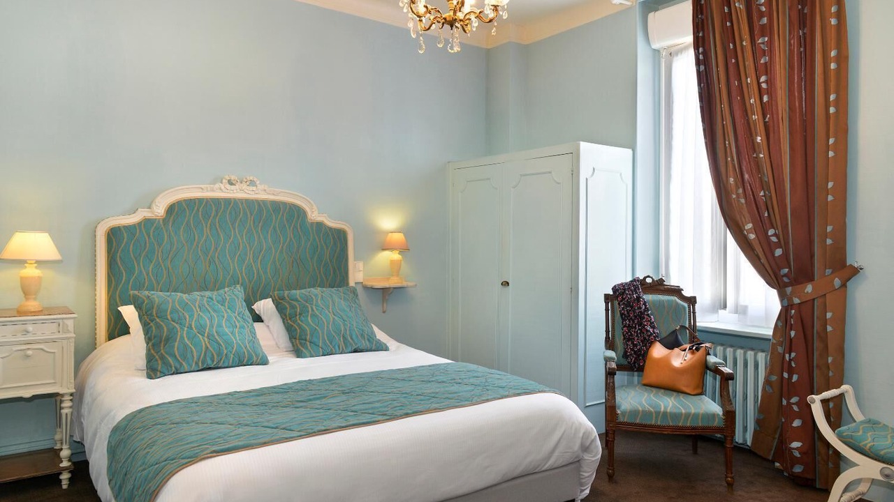 Photo of Bedroom in Salbris