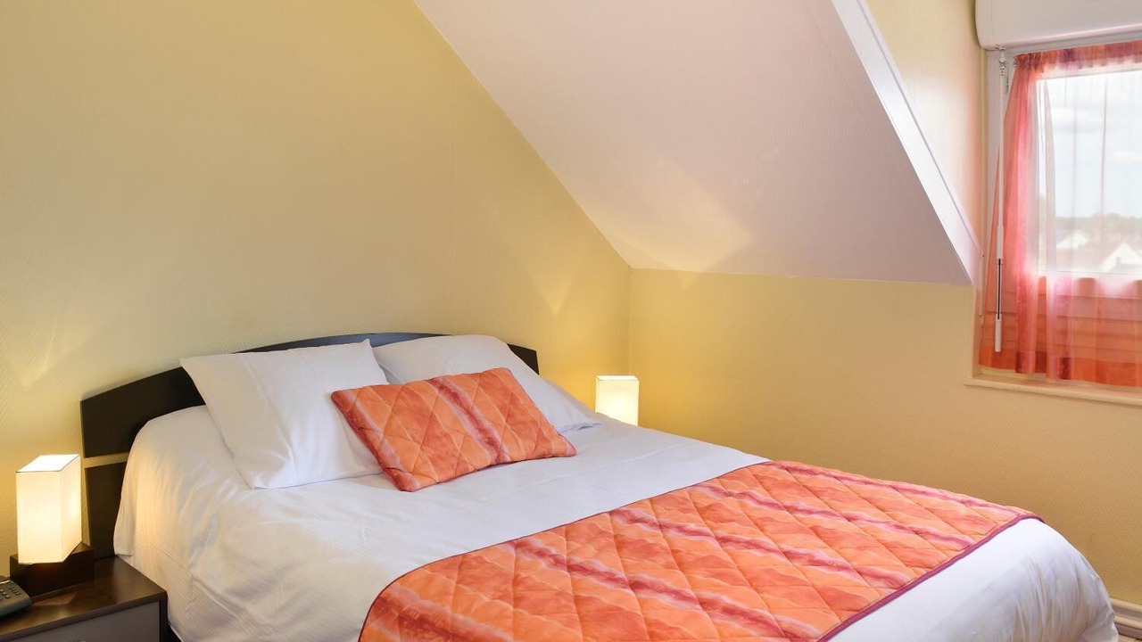 Photo of Bedroom in Salbris