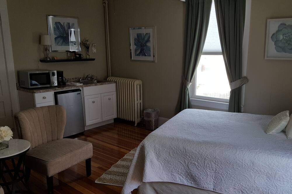 Photo of Bedroom in Southwest Harbor