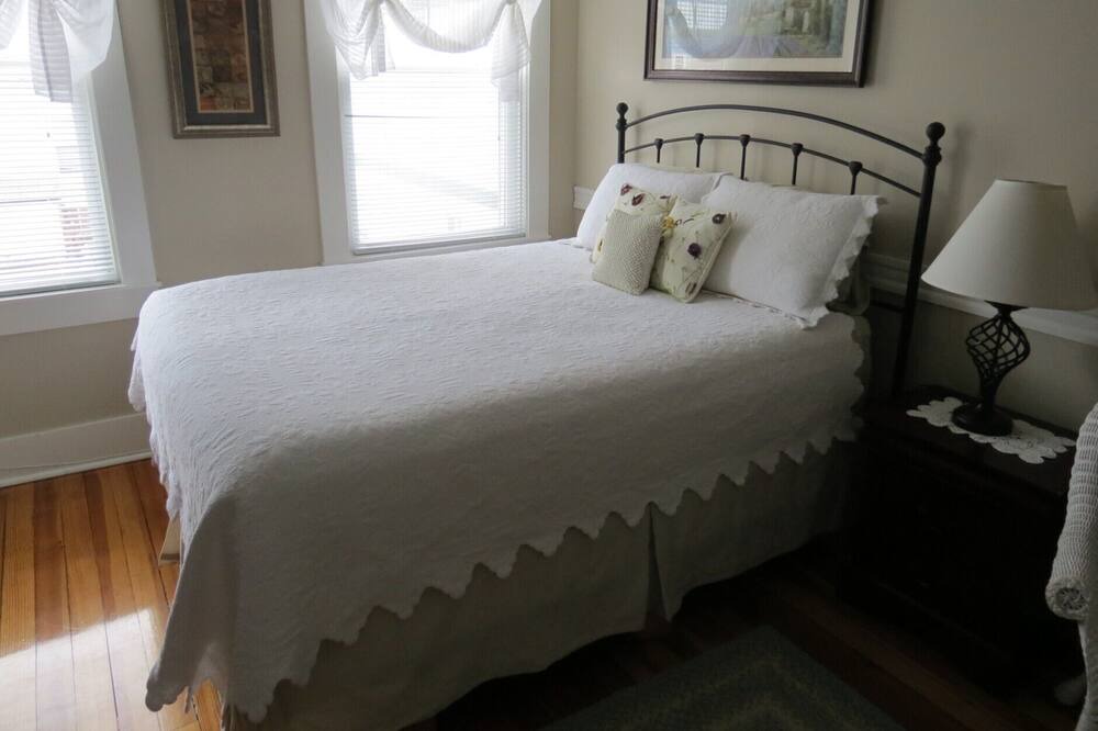 Photo of Bedroom in Southwest Harbor