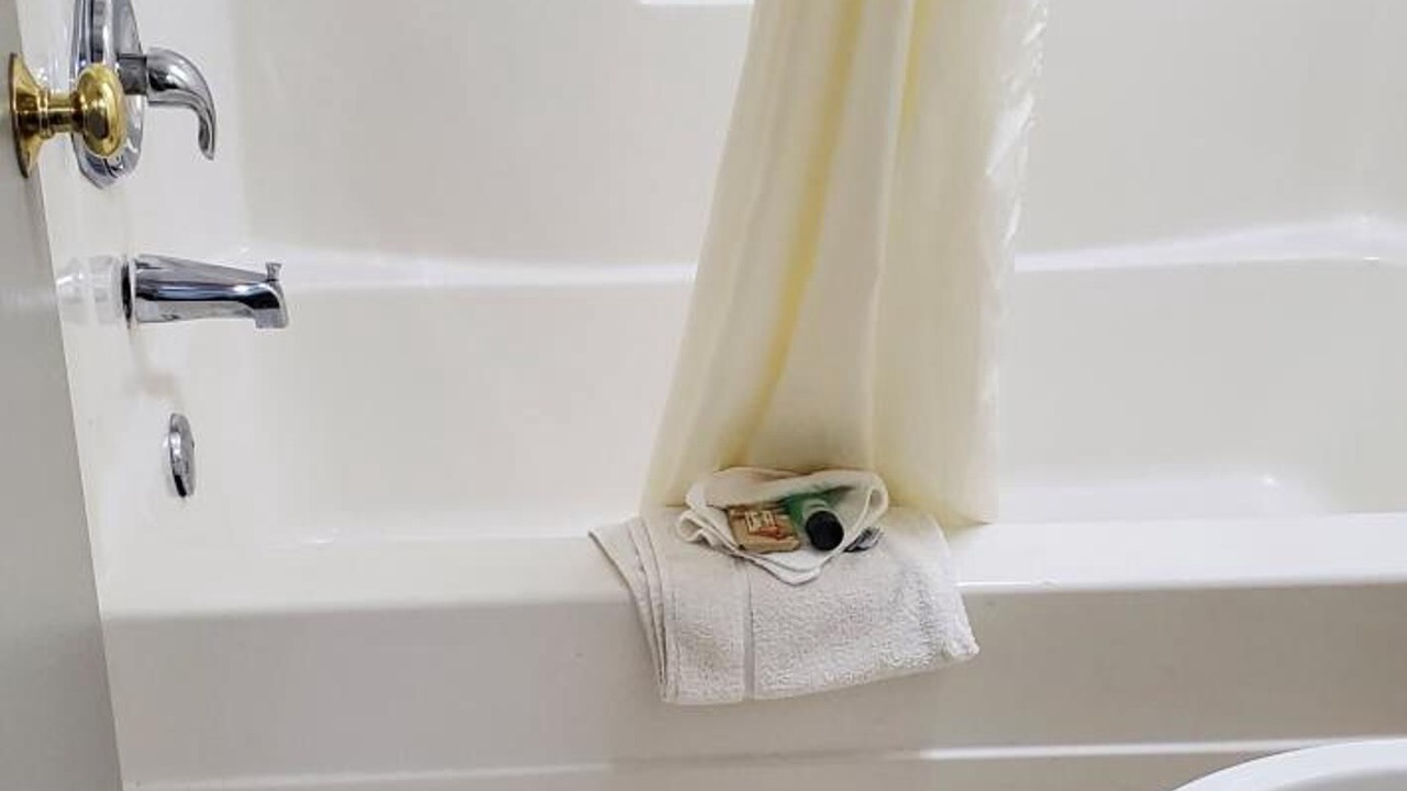 Photo of Others in Estill