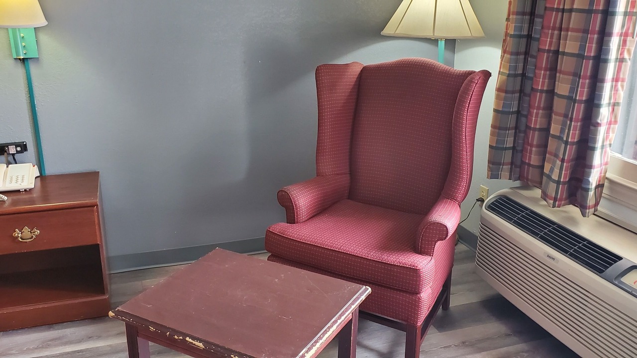 Photo of Others in Estill