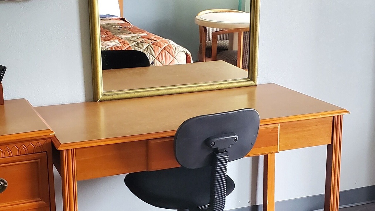 Photo of Others in Estill