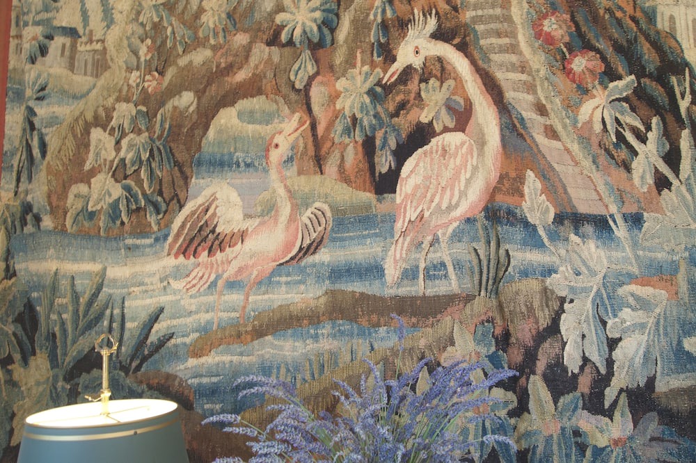 Photo of Others in Lombron