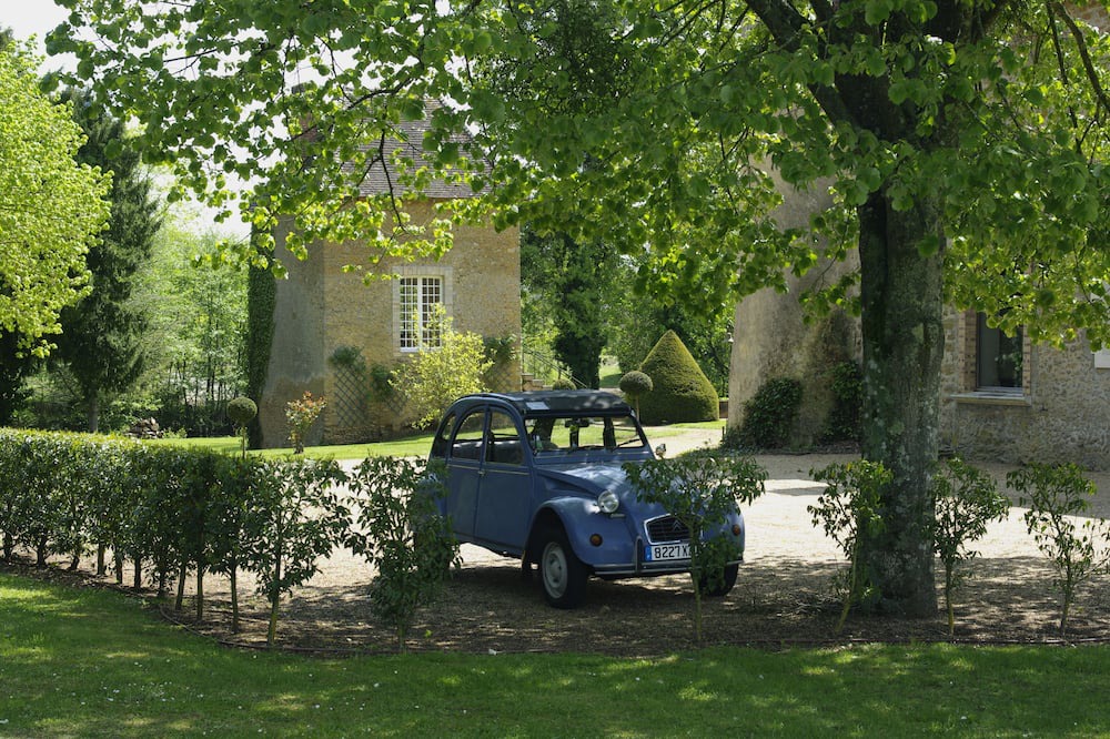 Photo of Others in Lombron