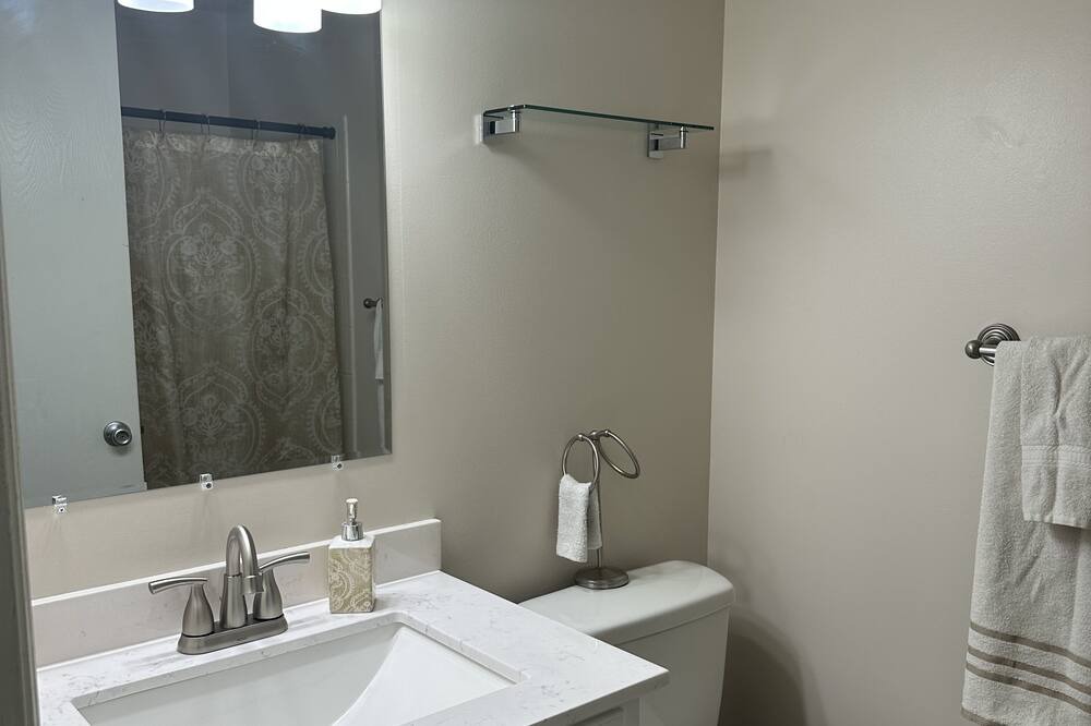 Photo of Bathroom in Gaithersburg