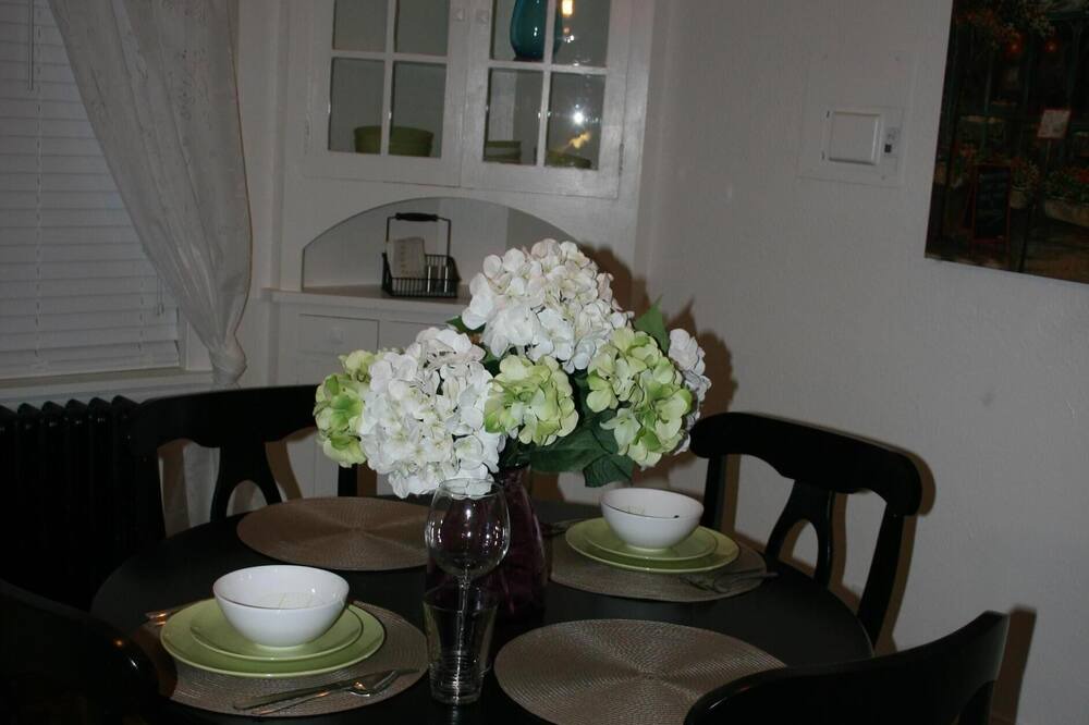 Photo of Livingroom in Laramie
