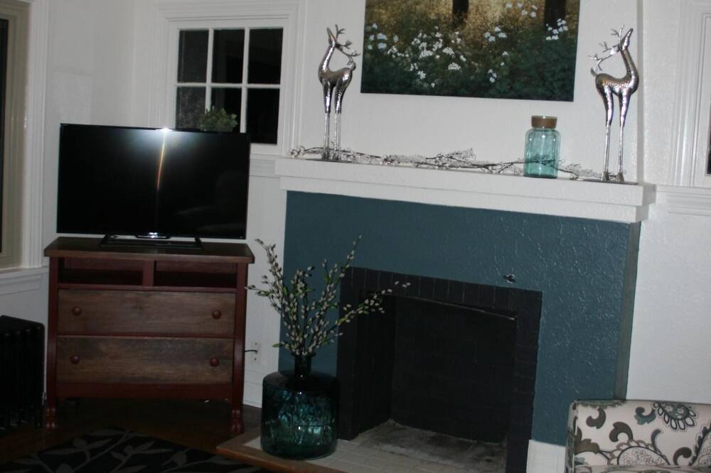 Photo of Livingroom in Laramie
