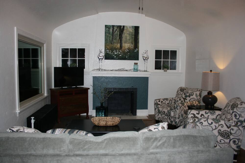 Photo of Bedroom in Laramie
