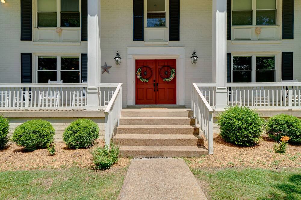 Photo of Outdoor in West Meade