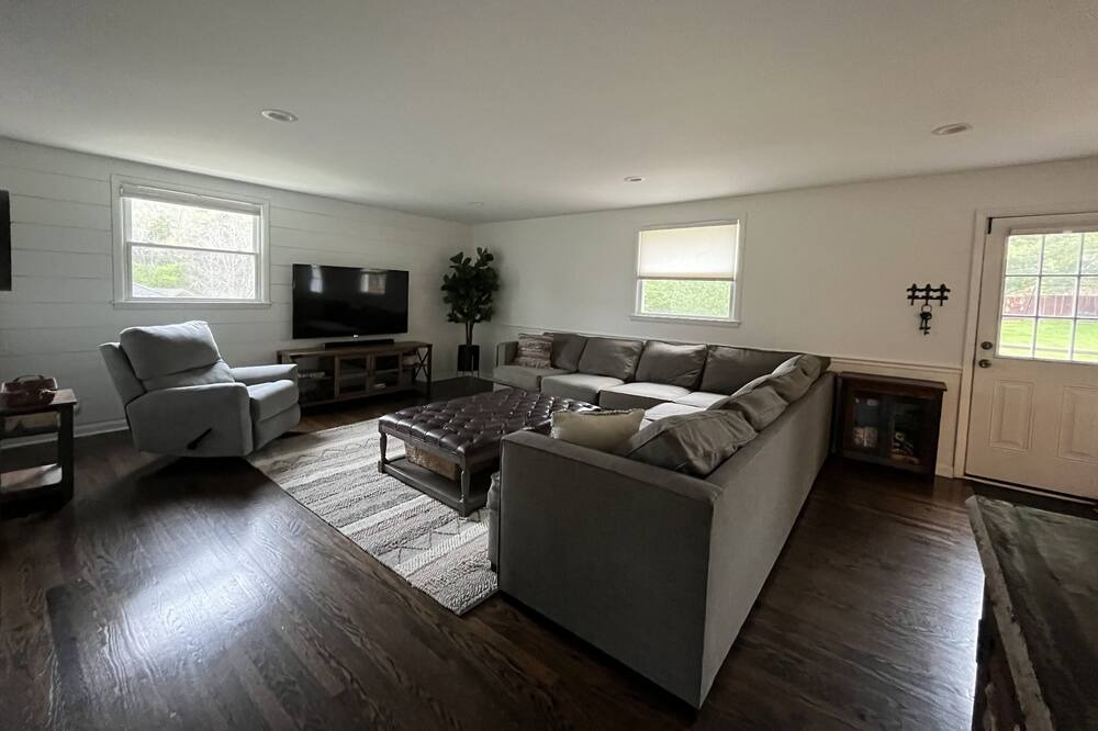 Photo of Bedroom in West Meade