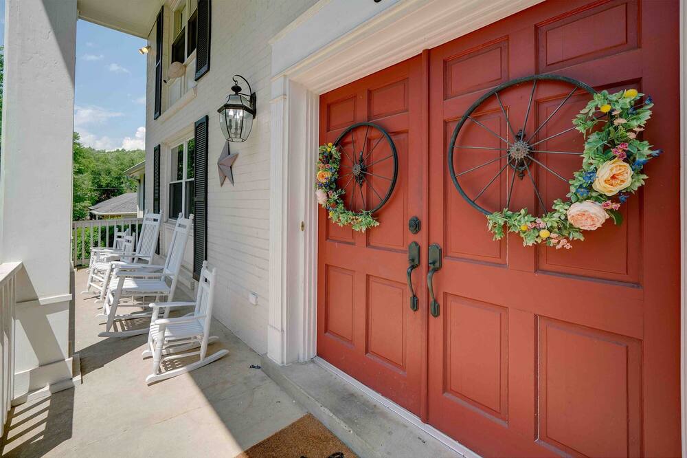Photo of Outdoor in West Meade