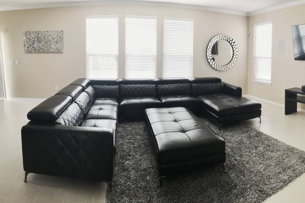 Photo of Livingroom in Del Valle